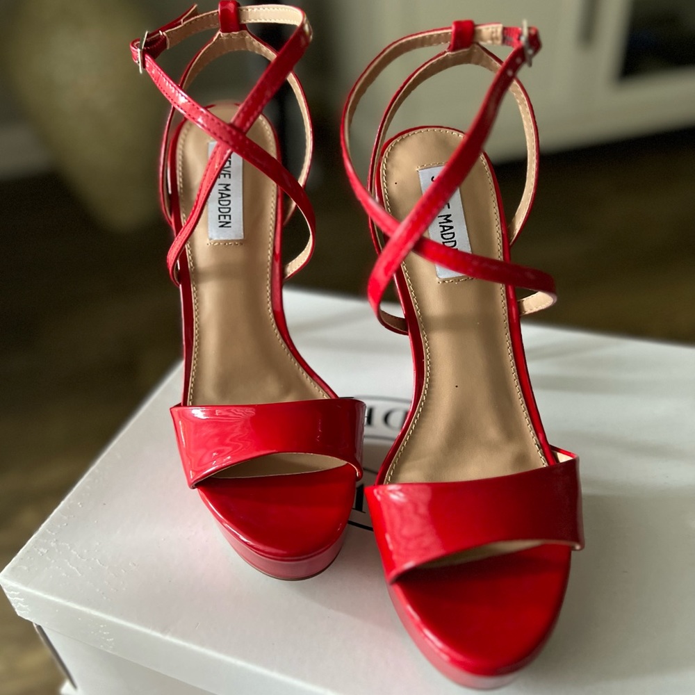 Steve Madden heels. Size 8